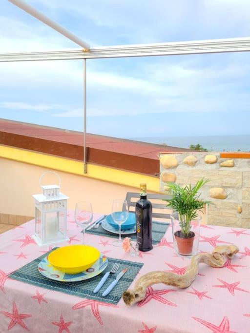 Lovely Flat With See View ロゼート・デッリ・アブルッツィ エクステリア 写真